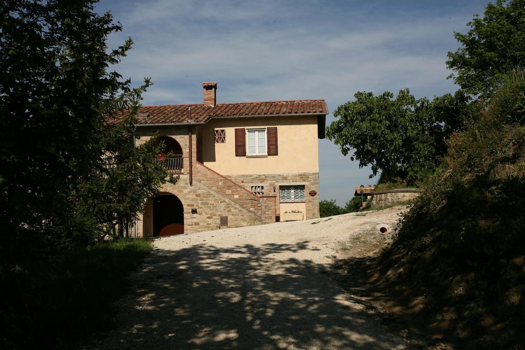 Agriturismo Caiburroni Pietralunga  Bagian luar foto