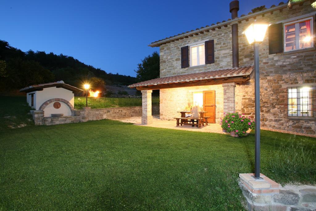 Agriturismo Caiburroni Pietralunga  Bagian luar foto